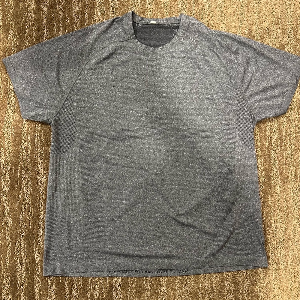 Lululemon Metal Vent Short Sleeve Shirt
